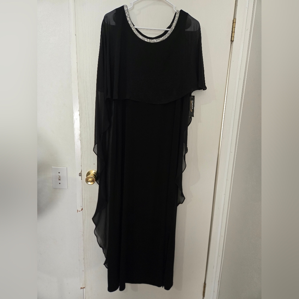 Size 10 NEW Glamour Nights Black Flowy Dress, Silver Accents Around Neckline.